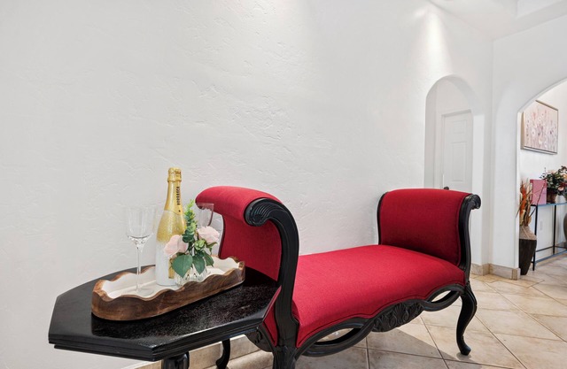 New Lux Roses House-Mins to Mayo Clinic & Airport.