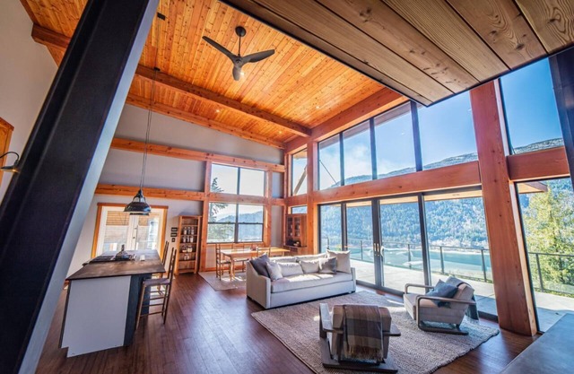 NEW Luxe Modern Timberframe - Iconic Panorama Views