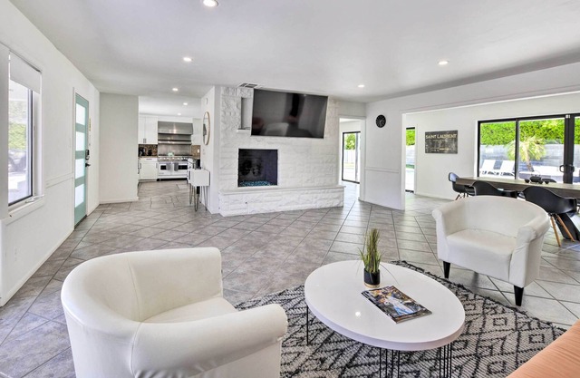NEW! Luxe Palm Springs Smart Home w/ Putting Green