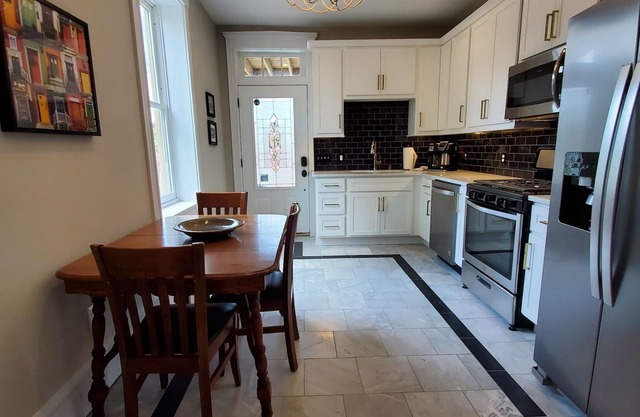 NEW!! Luxurious Soulard Townhome w/ Brewery Views!