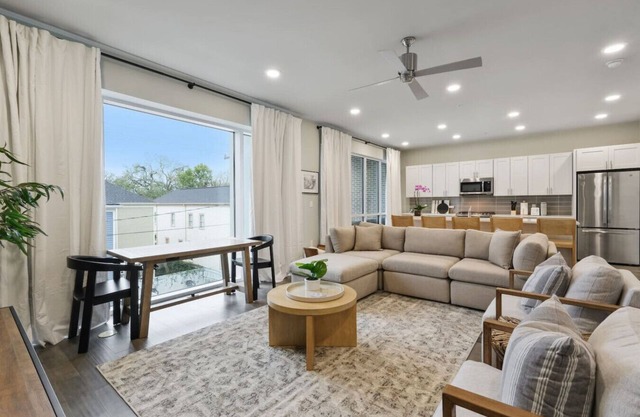Luxurious 2 Bedroom Condo in the Bywater