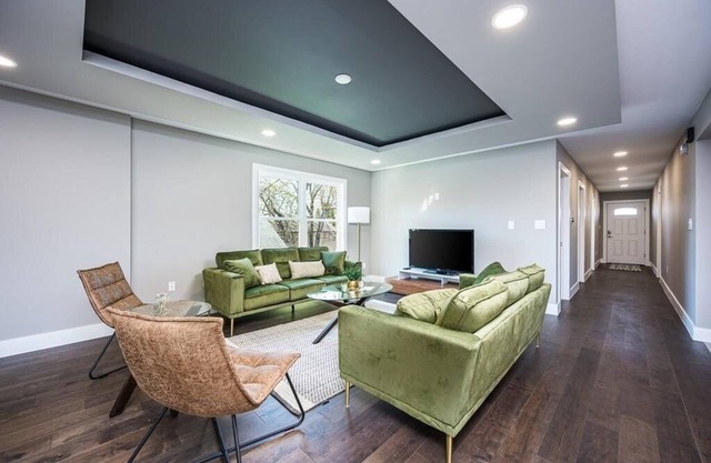 New! Luxury 3BR 3BA Downtown Fort Wayne Condo with Massage Chair, WiFi&Parking