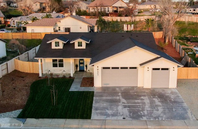 **NEW Luxury 4Bdrm Home / Adventure Base Camp**