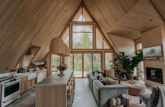 *NEW* Luxury A-Frame by Sunday River w/ hot tub
