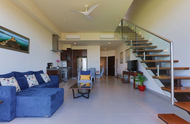 NEU Luxus Loft 1 Schlafzimmer mit privatem Dachgarten und seitlichem Blick auf den Yachthafen