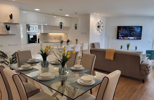 New Luxury Ocean Front Apt Heart of Olhao on Restaurant Row 2 Pools + Parking