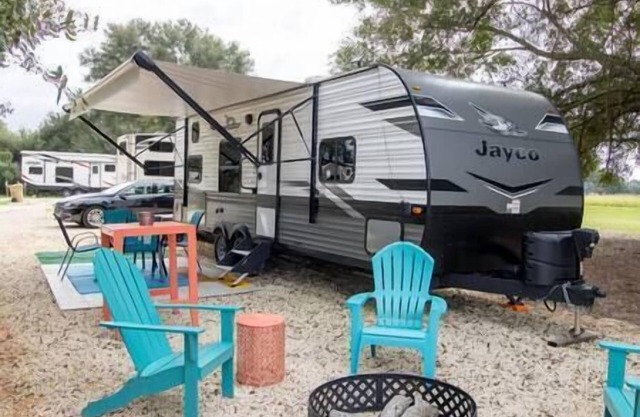 New Luxury RV near Orlando