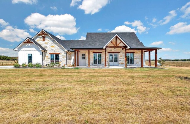New! Luxury Texas Farmhouse