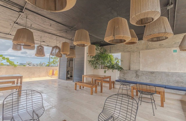 New Merida Marvel, Rooftop Pool with Views