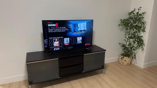 New & Modern 2 bedroom suite