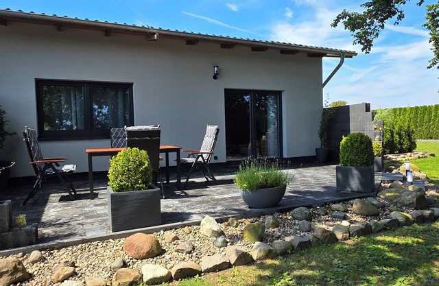 Neue moderne 76m2 Ferienwohnung am Tor zur Insel Usedom