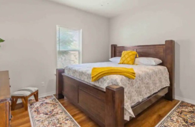 New Modern Elegant 2 Bedroom Apartment | Fast WIFI
