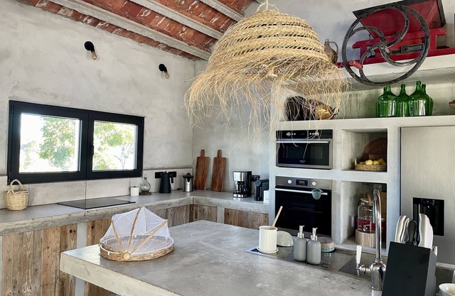 New Modern Farmhouse in Authentic Alentejo 🌊tranquility Like no Other