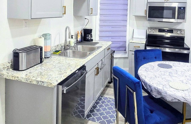 New & Modern Home - Just a 5-Minute Walk to the Falls!"