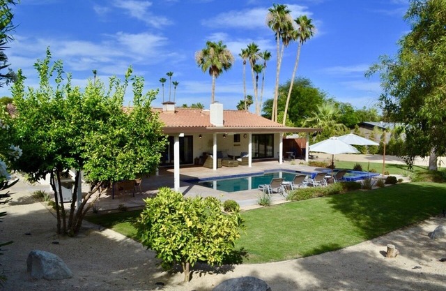 New Modern Remodel! - Ranch Style Villa mit Blick auf die Berge