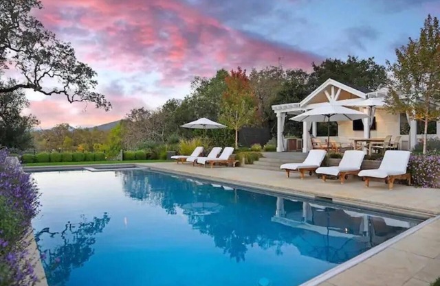 *NEW* Moon Mountain Family Retreat w/ Pool and Views - Plus Wine Passport