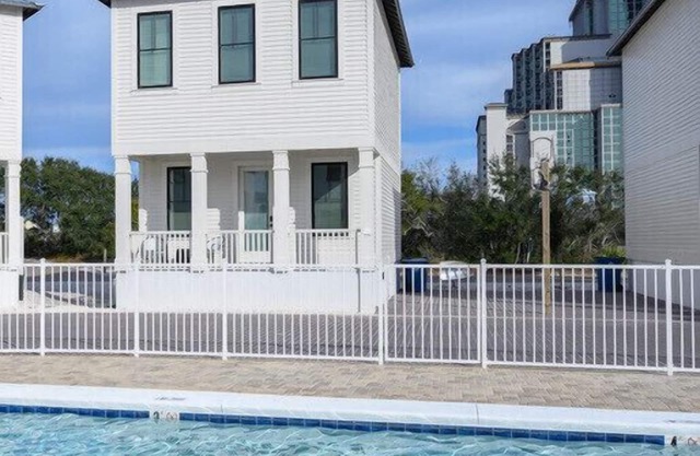 NEW!! OB Cottage @ Tannin Private Beach Access!