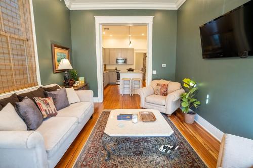 New Orleans Home Close to all the Action