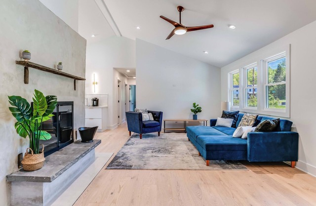 New Paltz Modern Zen Cabin