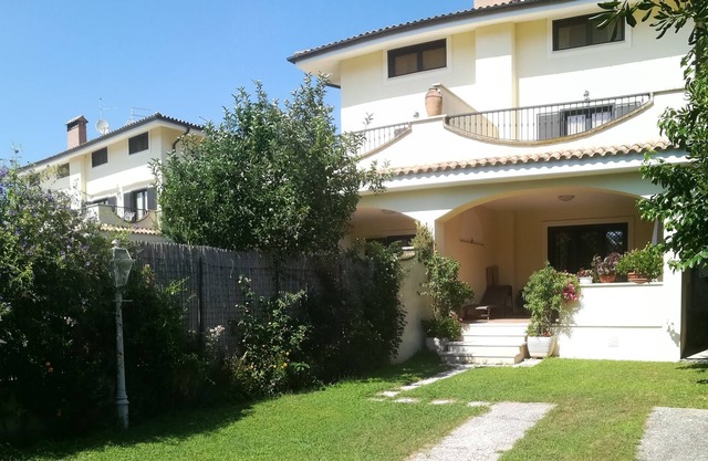 Neue Panoramavilla mit Garten und Veranda