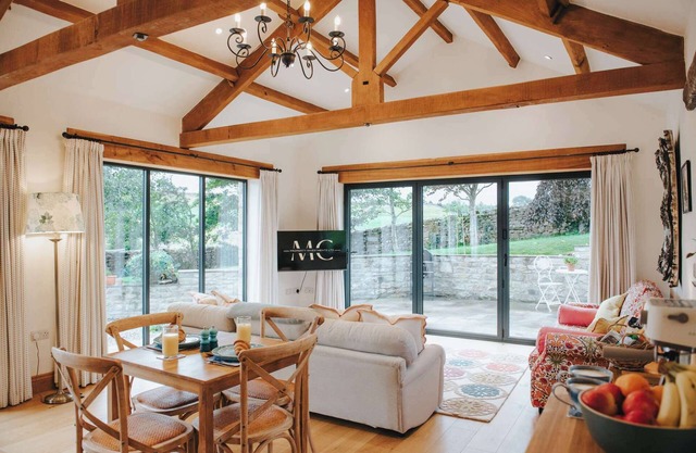 New! Luxury Annex Stay.