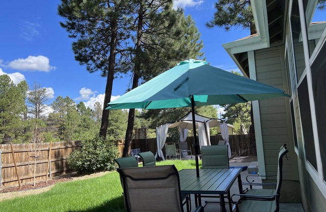 NEW! Perfect Get Away minutes from trails and lakes!