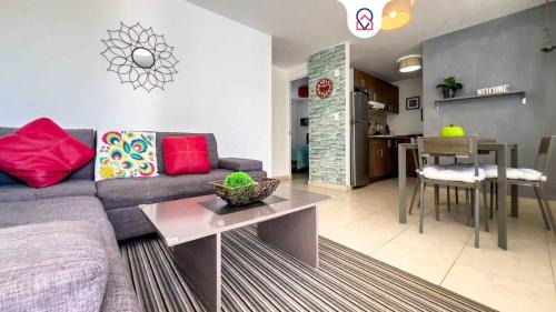 NEW Poliforum 2BR Modern Apartment