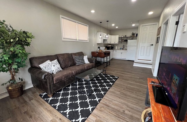 🔥NEW, PRIVATE, MODERN🔥 2/1 Unit *CLOSE to JBLM*