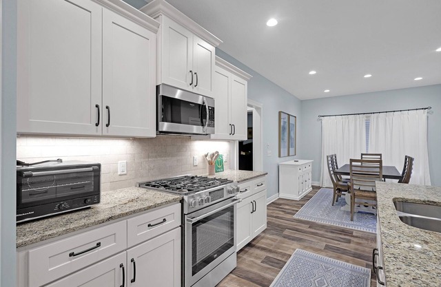 NEW! Relaxing 3BR Haven in Fort Wayne