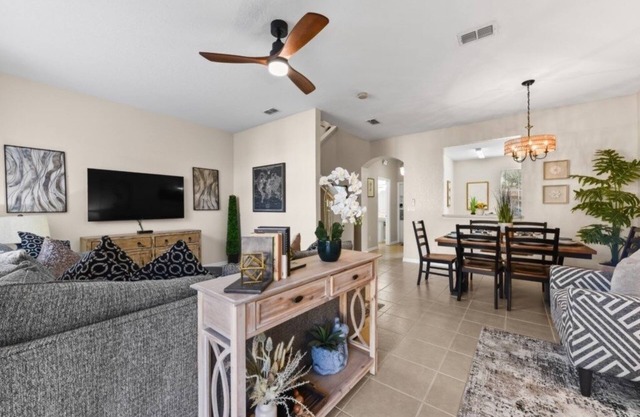 NEW! Relaxing Townhome Stay in Regal Oaks Resort by Old Town