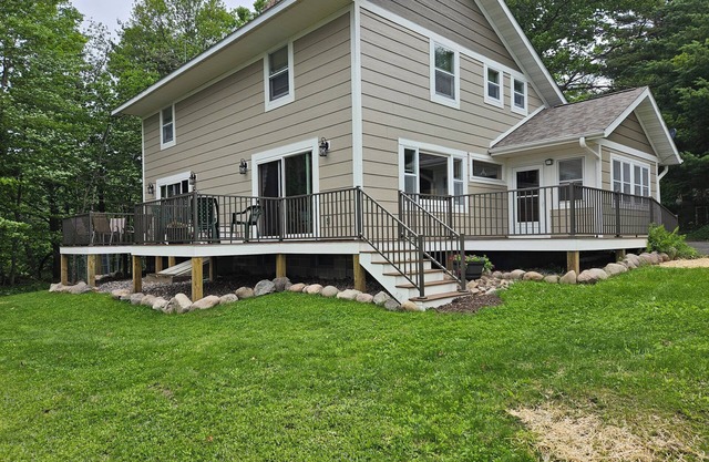 New Remodel Lake Cabin for Fall and Winter Sports weekly/monthly rental
