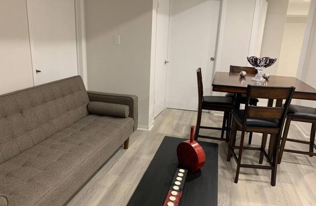 New Renovated 1 bedroom apartment basement