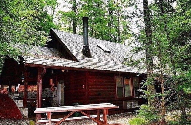 New River Gorge Cabins-The Gathering Place Near New River Gorge NP & Preserve.
