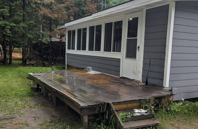 New!!! Rustic Cabin on Island Lake