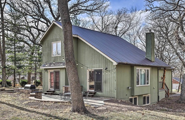 NEW! Rustic Family Home w/ Grill, 25 Mi to Omaha!