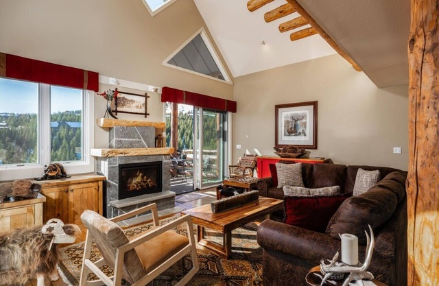 NEW! Saddle Ridge F5 (3-Bedroom Home) with Mountain view