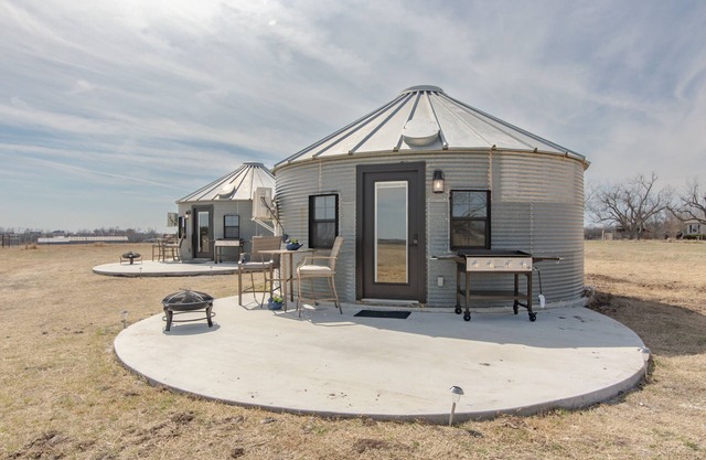 NEW! Silo Inn - Spice Studio Bungalow - Pets Allowed