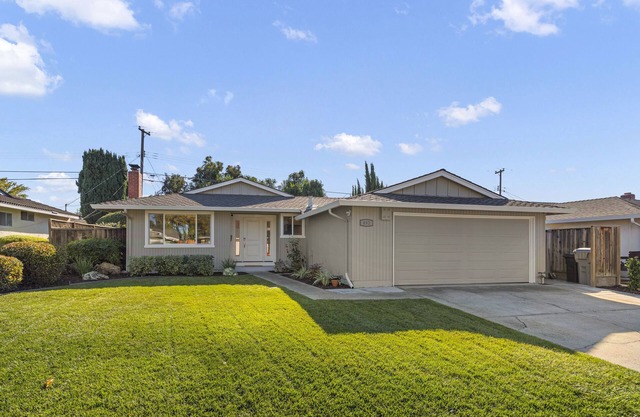 NEW Single Family Home 3BD/2BA with Backyard, Washer/Dryer, Ping Pong, Corn hole