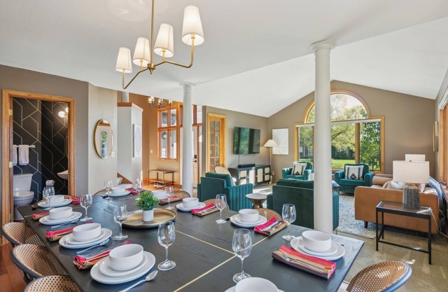 NEW! Sleeps 12, Fam. Friendly, Game Room. Dog OK!