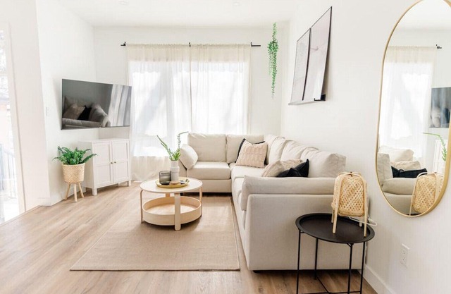 *New & Spacious | Free Parking | 7min to Downtown*