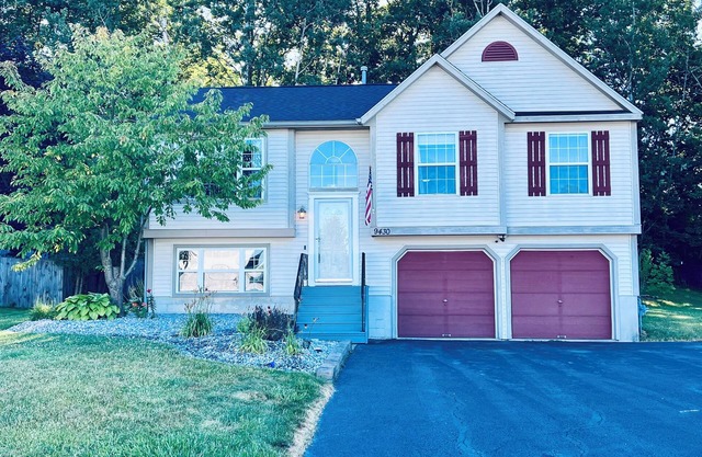 NEW Spacious Home Minutes From Oneida Lake & Fall Festivities!