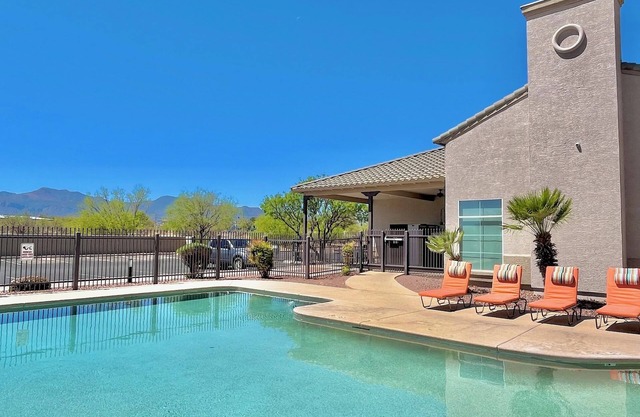 [NEW] spacious, whole house with swimming pool, hot tub, grill, gym, various