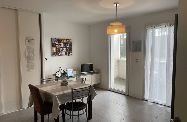 New studio 300m from the beach and casino