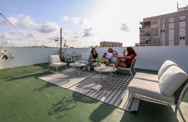 New studio 5 minutes walking to beach 1B