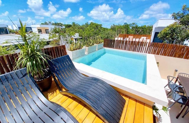 NEW Stunning Villa in the Jungle with Pools!