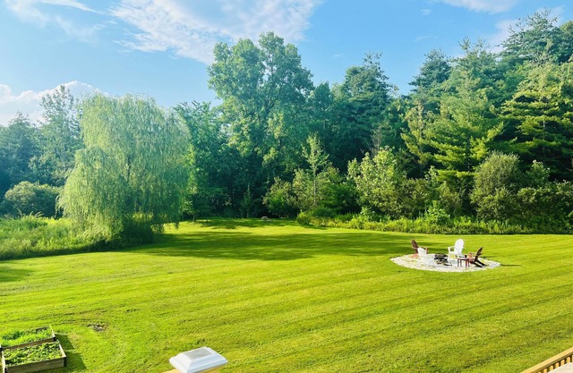 NEW: Stylish, clean and comfortable 4-bedroom country home located in Accord