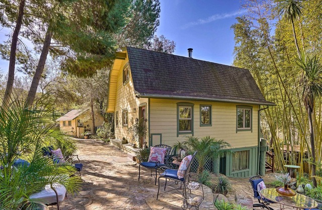 NEW! Sweet Cabin w/ Community Pool - Pets Welcome!