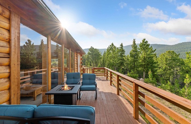 New. The Cozy Cabin. Incredible views Pets Welcome