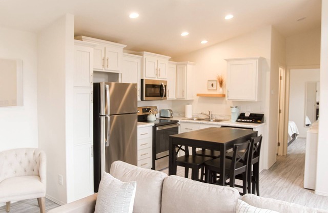 NEW! THE RETREAT Ranch House - Only 20 minutes from the Grand Canyon