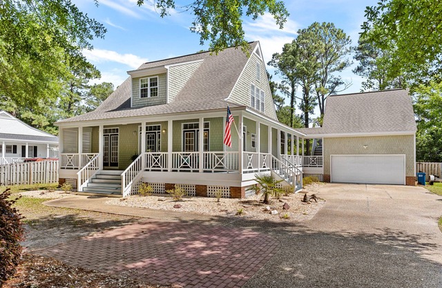 New! The Waterman Cottage at Wrightsville~5 mins to Beach!